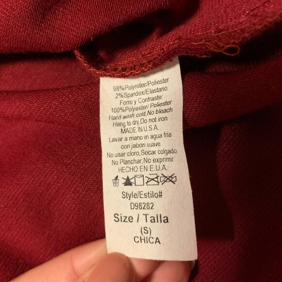 Red Lacy Bodycon Dress - Picture 4 of 4